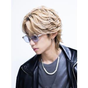 ハイトーンウルフフェザーショート