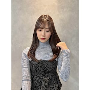 ストレート　艶髪　ナチュラルカラー