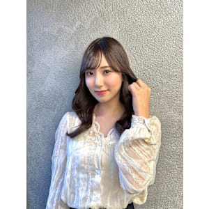 韓国風　艶髪　巻き髪