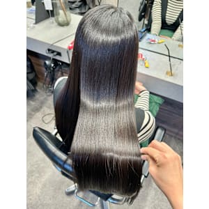 髪質改善　ストレート　縮毛矯正