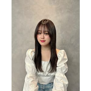 ストレート　艶カラー　ロング