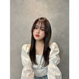 ストレート　艶カラー　シースルーバング