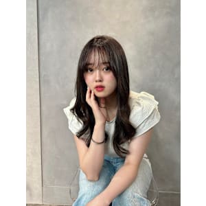 韓国風　ゆるふわ　艶カラー