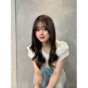 韓国風　ゆるふわ　艶カラー