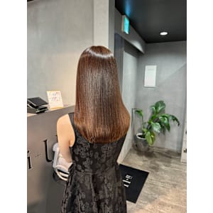 ベージュカラー　ナチュラルカラー　艶髪