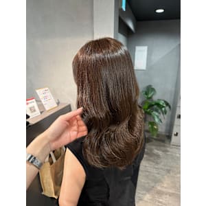 グレージュ　透明感カラー　艶髪