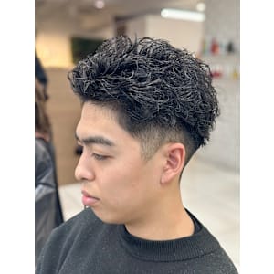 オールバックツイストスパイラルパーマ