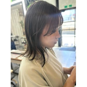 くびれグレージュスタイル