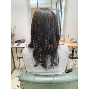 プレミアムデジストカール - 半個室 rire hair 千早店【ハンコシツリールヘアーチハヤテン】掲載中