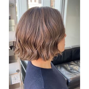 白髪ぼかしハイライトベージュカラー