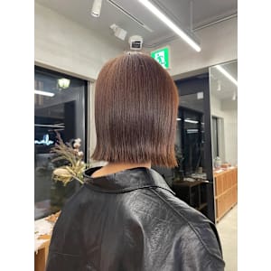 ボブ/外ハネ/ブラウンカラー