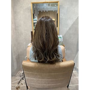 ベージュ（半個室）