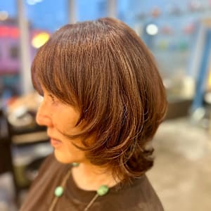 大人のミディアムマッシュルームボブ