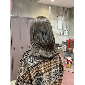 オリーブカラー