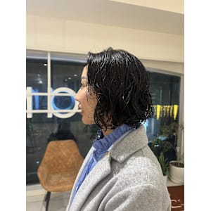 黒髪ボブパーマ