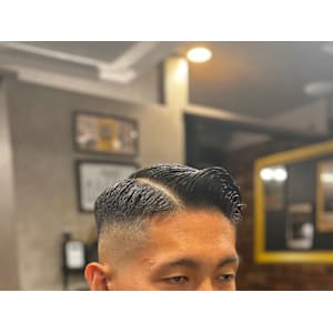 メンズハイスキンサイドパートスタイル