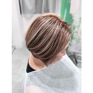 【稲垣】気になる白髪悩みを解決する白髪ぼかしハイライト