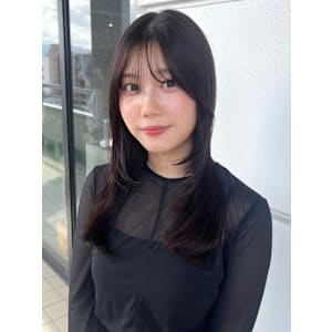 シースルーバング　顔周りレイヤー　グレージュ　小顔バング