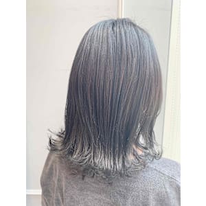 透明感のあるグレージュカラー☆