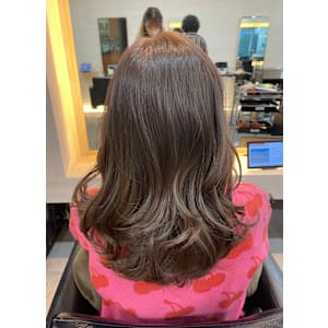 ローレイヤーセミロング