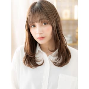 アースカラーワンカールストレートレイヤー　くすみベージュ