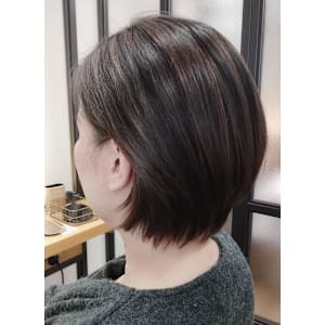 ブリーチ無し☆ハイライトカラー＆ショートグラデーションボブ