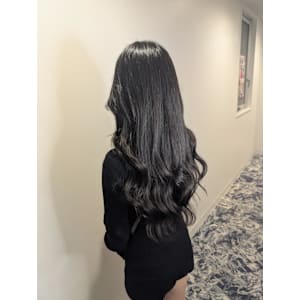黒髪ロングヘアーでイメチェン！！