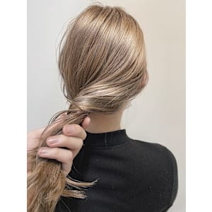 大人美人アッシュオリーブショコラアッシュ韓国ヘアモテ髪