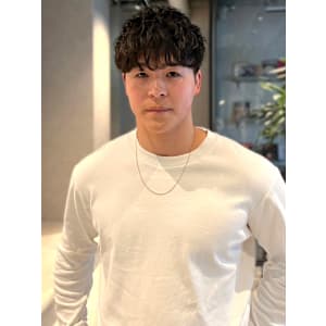 波巻きスパイラルパーマ　マッシュパーマ　ツーブロック　束感