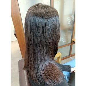 ボタニエンス酸性ストレート　×　レイヤーカット