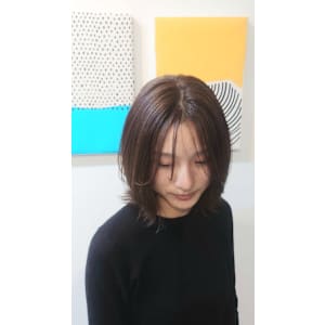 外はねボブ×ノーズライン前髪