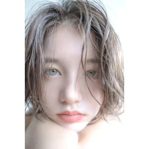 透明感アッシュ