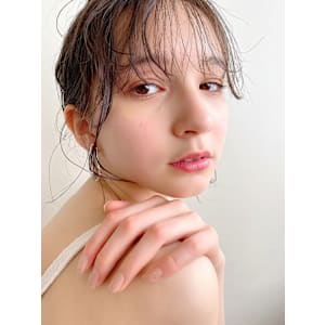 アッシュグレー