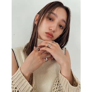 ナチュラルベージュ