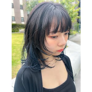 小顔ウルフカット/フェイスレイヤー/グラデーション/ネイビー