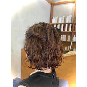 VIVOA×大人のお呼ばれヘア