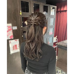 ハーフアップアレンジ／錦糸町北口