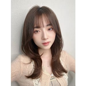 顔回りレイヤー小顔カットセミロング*Zina池袋
