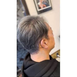 メンズ脱白髪染めハイライトカラー - 【シェアサロン】DILL【ディル】掲載中