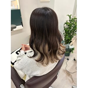 ケアブリーチ・カラー特化型サロン