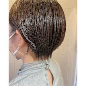 ナチュラルブラウン×丸みショート