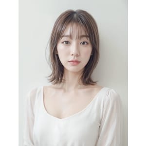 外ハネ くびれ ショート