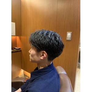 銀座　理容室　ナチュラルツーブロック