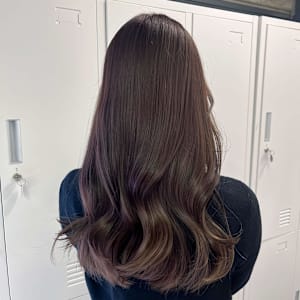 カラー＋トリートメントで後ろ姿美人