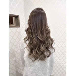 グレージュグラデーション