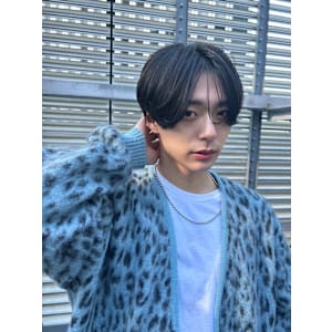 シースルーセンターパートダークアッシュ*Zina川崎