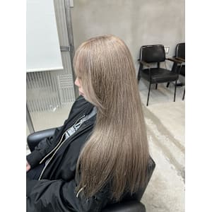 ホワイトベージュ　(2bleach)