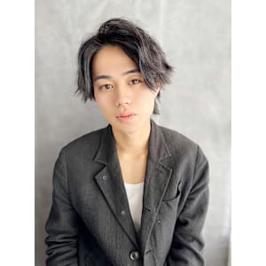 20代30代40代 外ハネワイルドアップバング