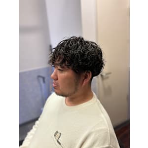 周りと差をつけろ☆ハードツイストスパイラルパーマ！