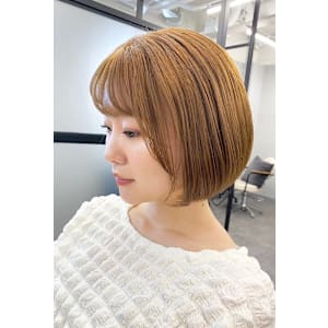 明るめアッシュベージュ×まるっとミニボブ